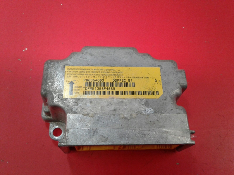 Calculateur  airbag MITSUBISHI Outlander II (CW_W)