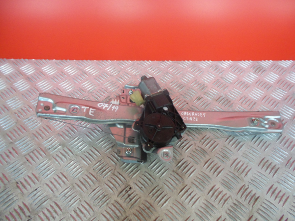 Elevador vidros trás esquerdo CHEVROLET Cruze (J300)