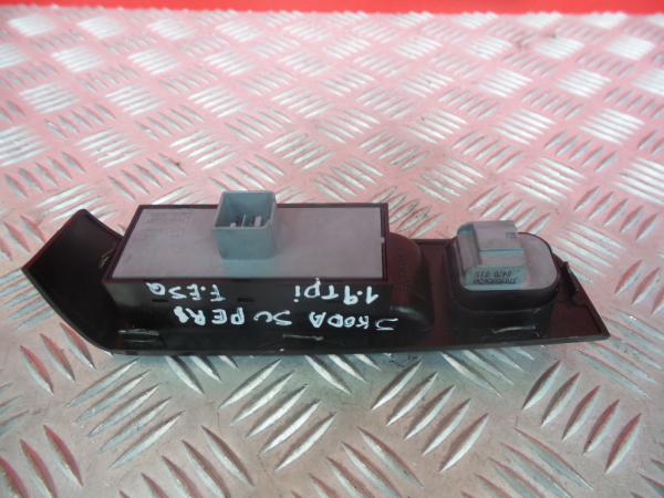 Comando / botão / interruptor vidros frente esquerdo SKODA Superb II Hatchback (3T4) Imagem-3