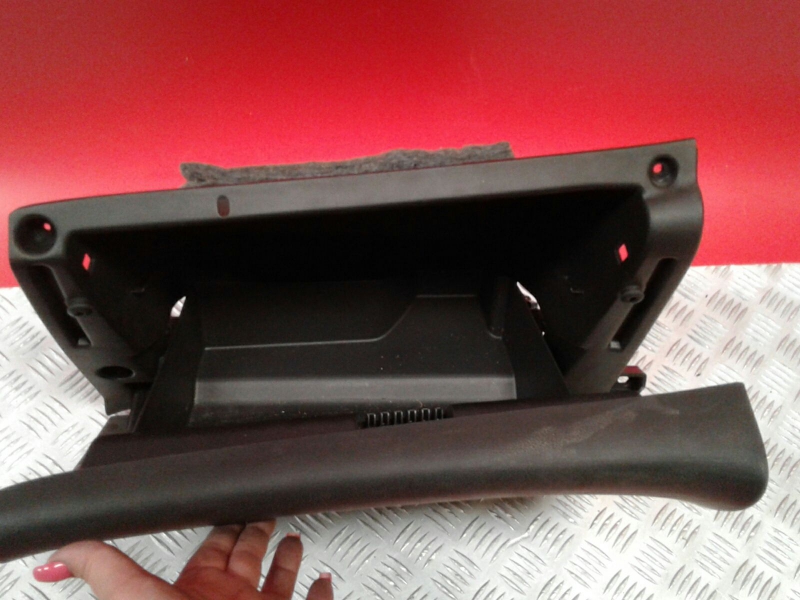 Glove Box / Compartment OPEL Astra J Imagem-2
