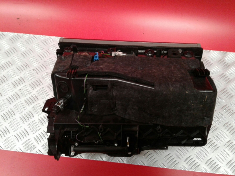 Glove Box / Compartment MERCEDES-BENZ Classe C (W204) Imagem-1