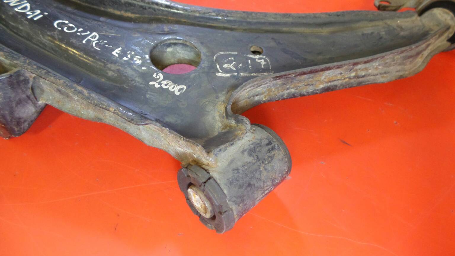 Braço de suspensão frente esquerdo HYUNDAI Coupé (GK) Imagem-1