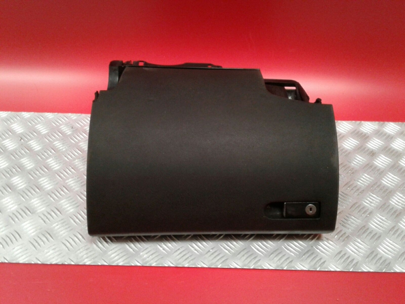 Glove Box / Compartment MERCEDES-BENZ Classe C (W204)