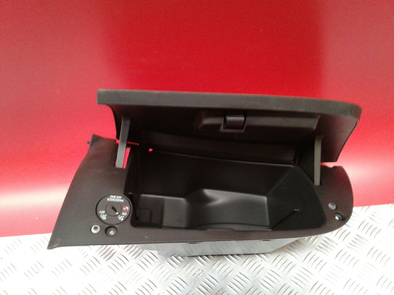 Glove Box / Compartment OPEL Corsa E Imagem-3