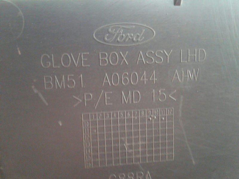 Glove Box / Compartment FORD Focus III Imagem-3
