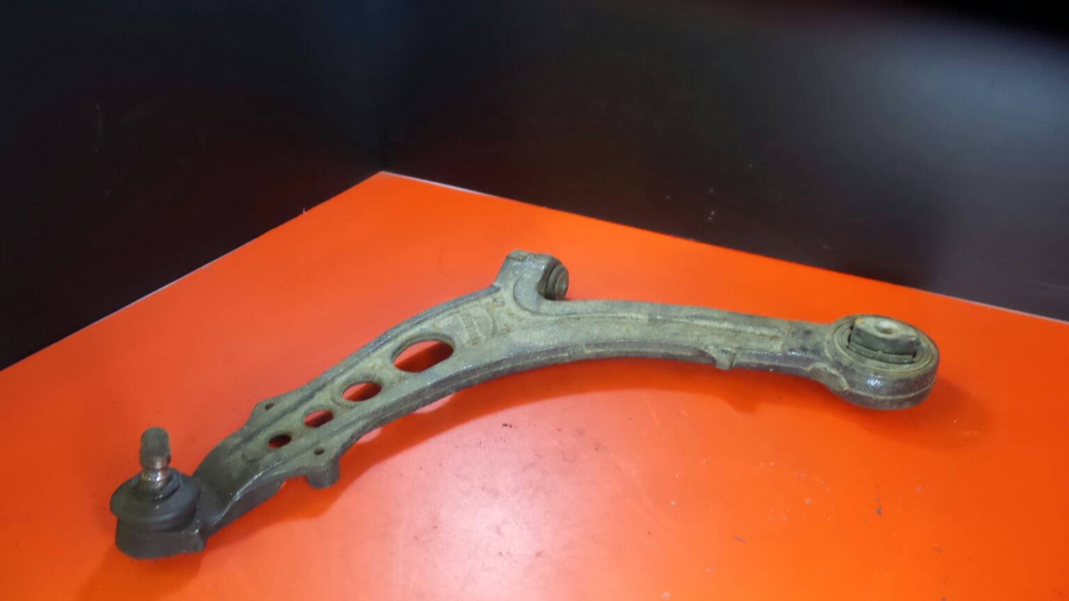 Braço de suspensão frente esquerdo FIAT Punto (188_)