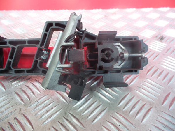 Maniglia porta posteriore sinistra FORD Fiesta VI (CB1, CCN) Imagem-5