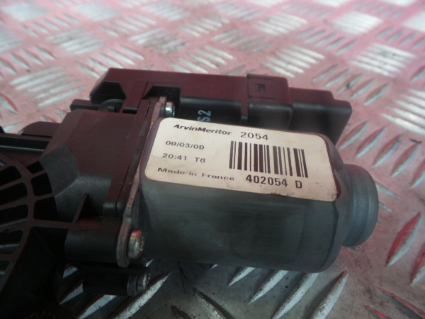 Motore alzacristallo anteriore destro KIA Ceed (ED) Imagem-4