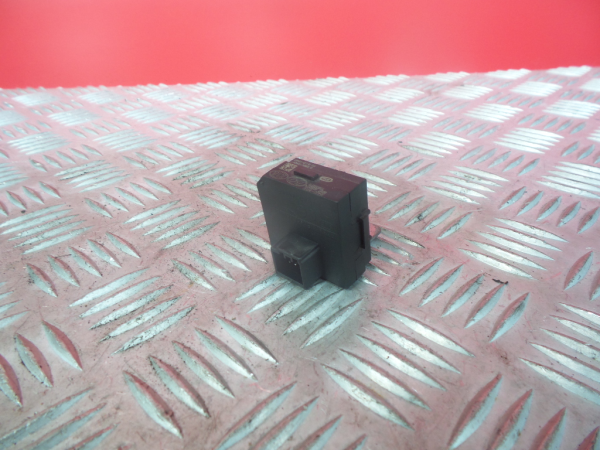 Pulsante / interruttore elettromeccanico KIA Ceed (ED)