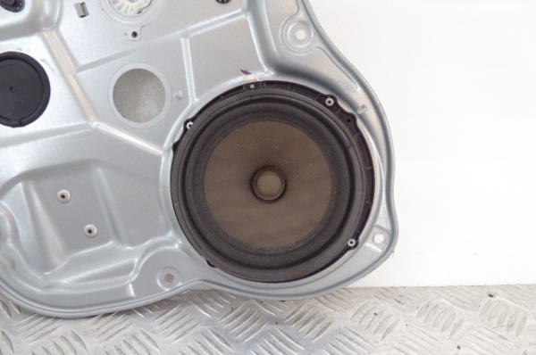 Alzavetro posteriore sinistro KIA Ceed (ED) Imagem-2