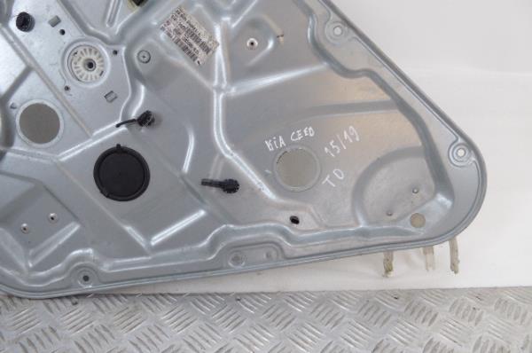 Alzavetro posteriore destro KIA Ceed (ED) Imagem-2