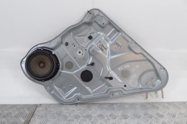 Alzavetro posteriore destro KIA Ceed (ED)