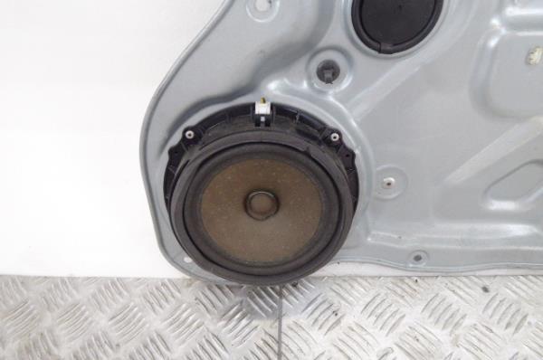 Alzavetro anteriore destro KIA Ceed (ED) Imagem-2