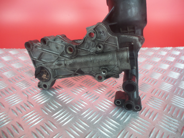 Cubierta / carcasa del filtro de aceite MERCEDES-BENZ Classe C (W204) Imagem-4