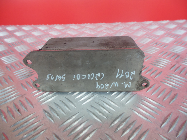 Radiador do óleo MERCEDES-BENZ Classe C (W204) Imagem-3