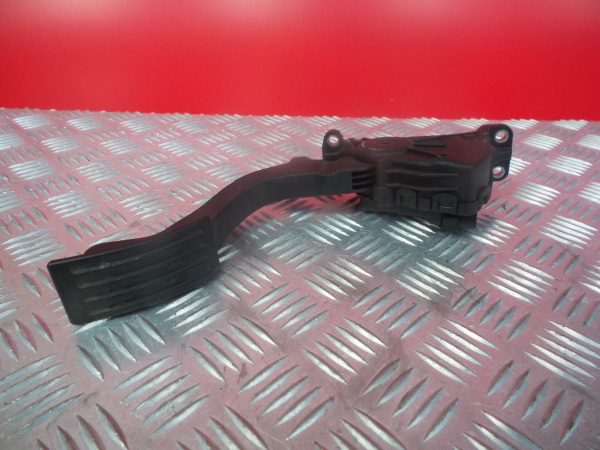 Accelerator Pedal FORD Focus II (DA_)