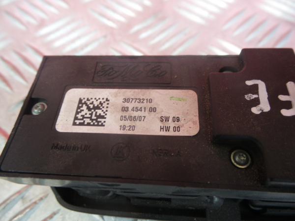 Commande / interrupteur lève-vitre Avant gauche VOLVO V50 (MW) Imagem-4