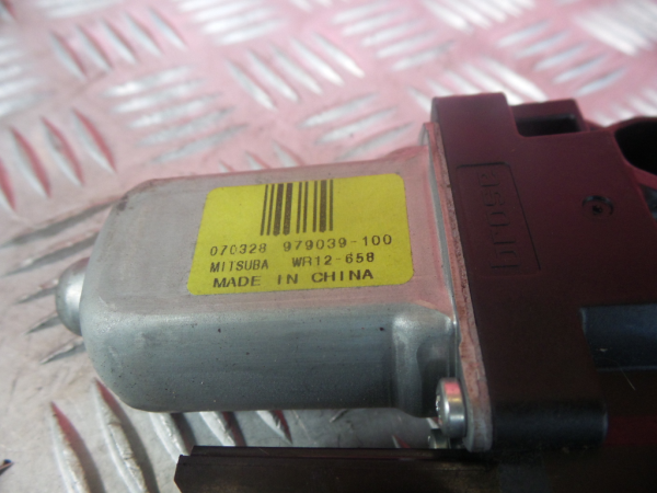 Moteur lève-vitre arrière gauche VOLVO V50 (MW) Imagem-3