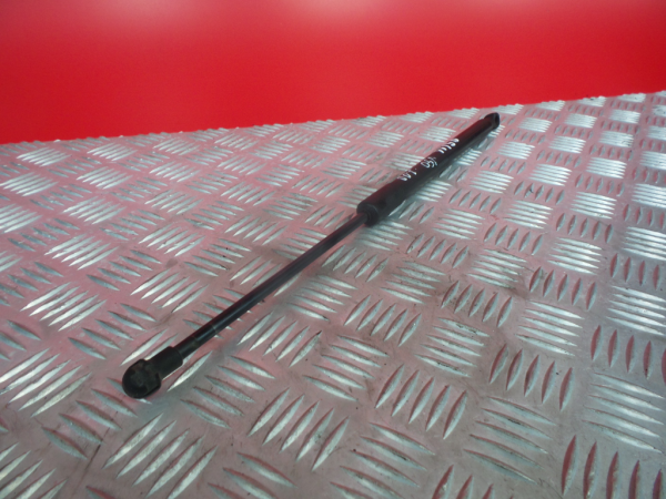 Amortecedor da mala VOLVO V50 (MW)