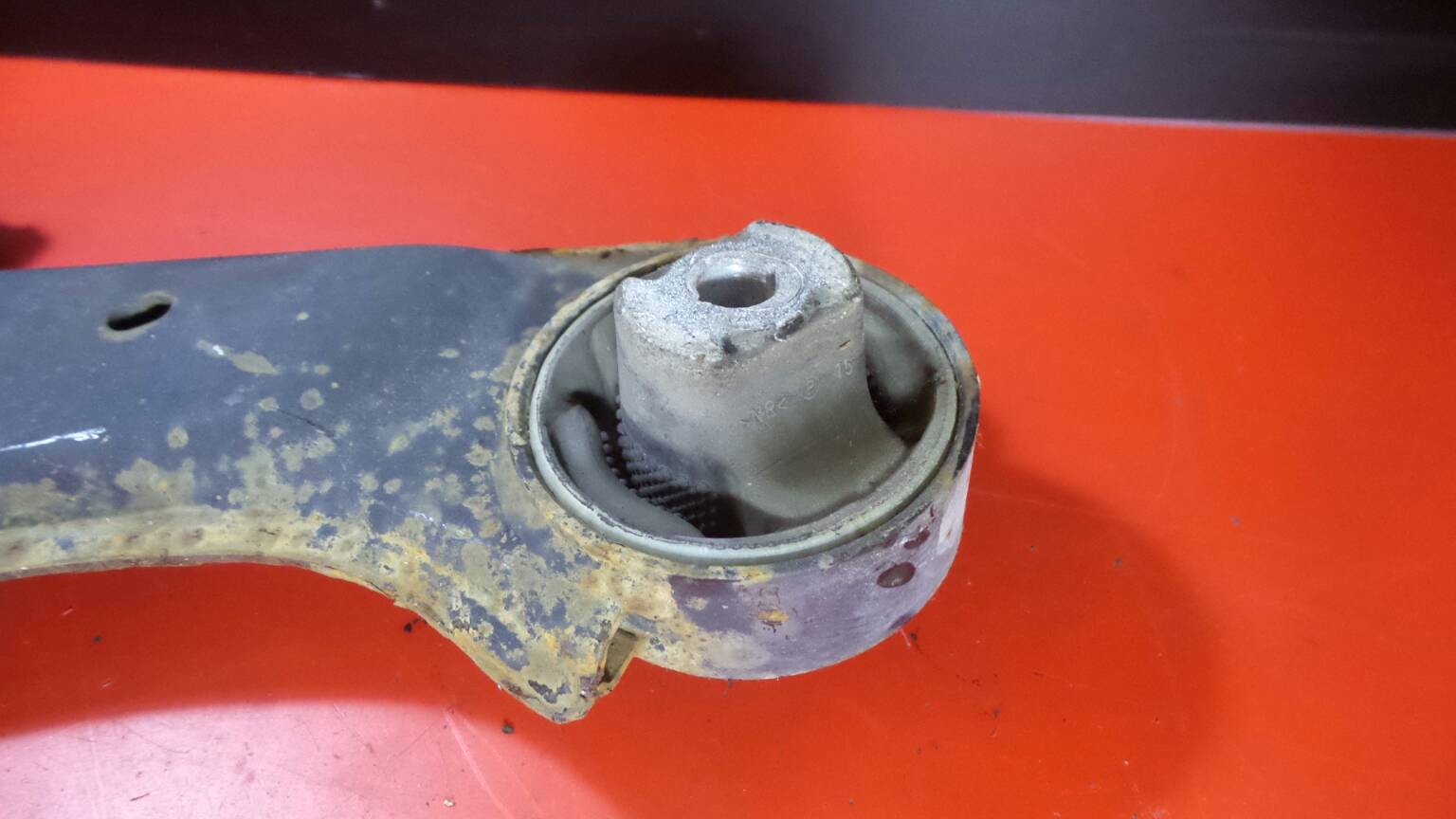 Bras de suspension Avant gauche FIAT Grande Punto (199_) Imagem-1