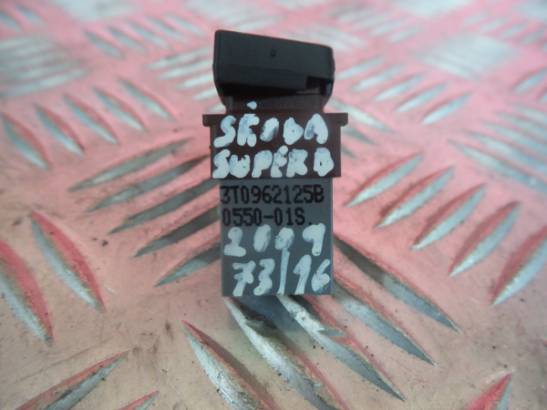 Botão / interruptor electromecânico / relé SKODA Superb II Hatchback (3T4) Imagem-3