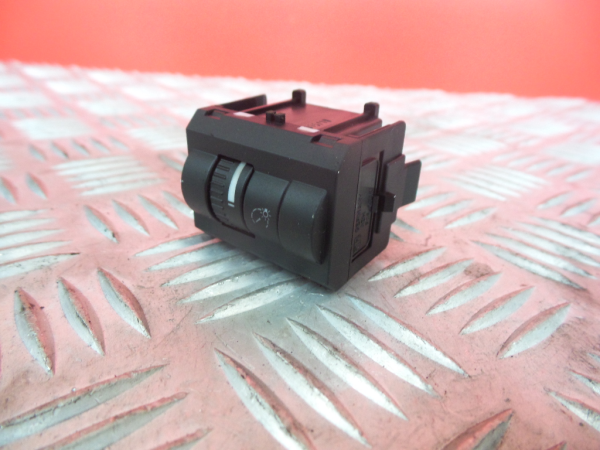 Botão / interruptor electromecânico / relé SKODA Superb II Hatchback (3T4)