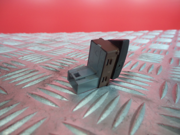 Botão / interruptor electromecânico / relé SKODA Superb II Hatchback (3T4) Imagem-2