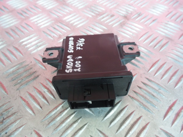 Botão / interruptor electromecânico / relé SKODA Superb II Hatchback (3T4) Imagem-3