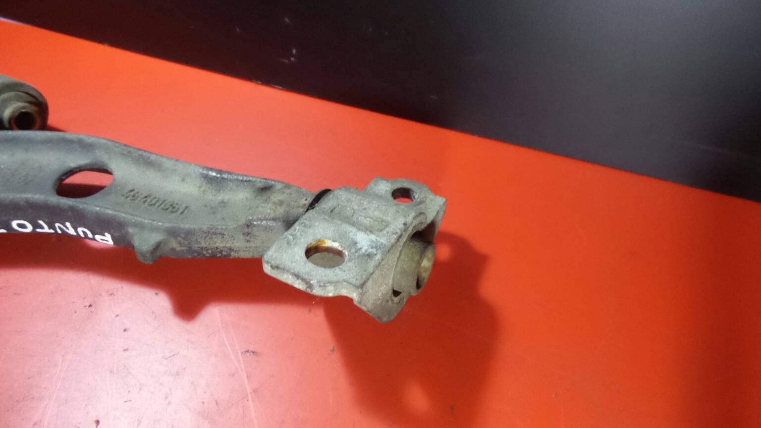 Braccio di sospensione anteriore sinistro FIAT Punto (176_) Imagem-1