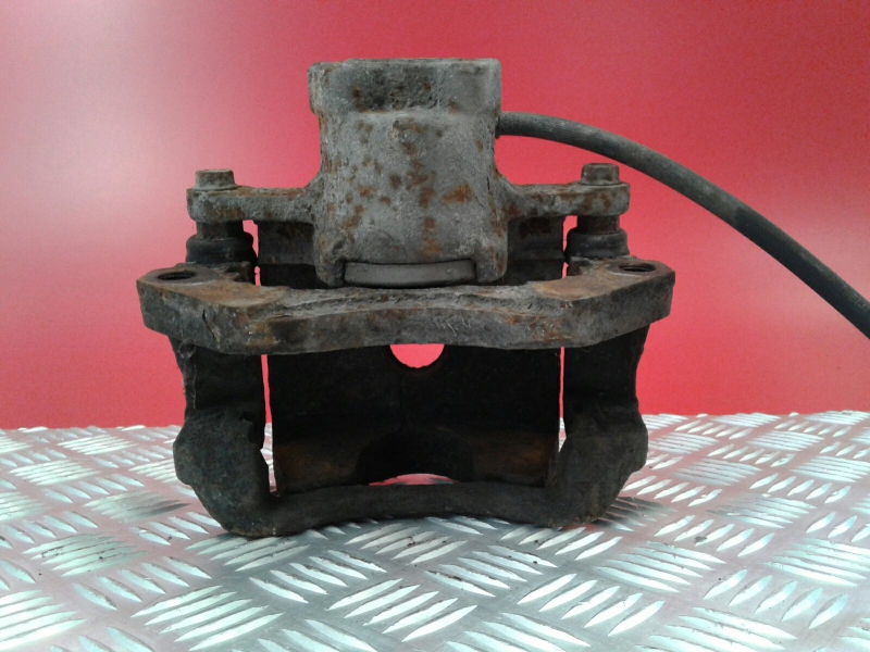 Étrier de frein avant gauche MITSUBISHI Canter (FB7, FB8, FE7, FE8) VII Imagem-3