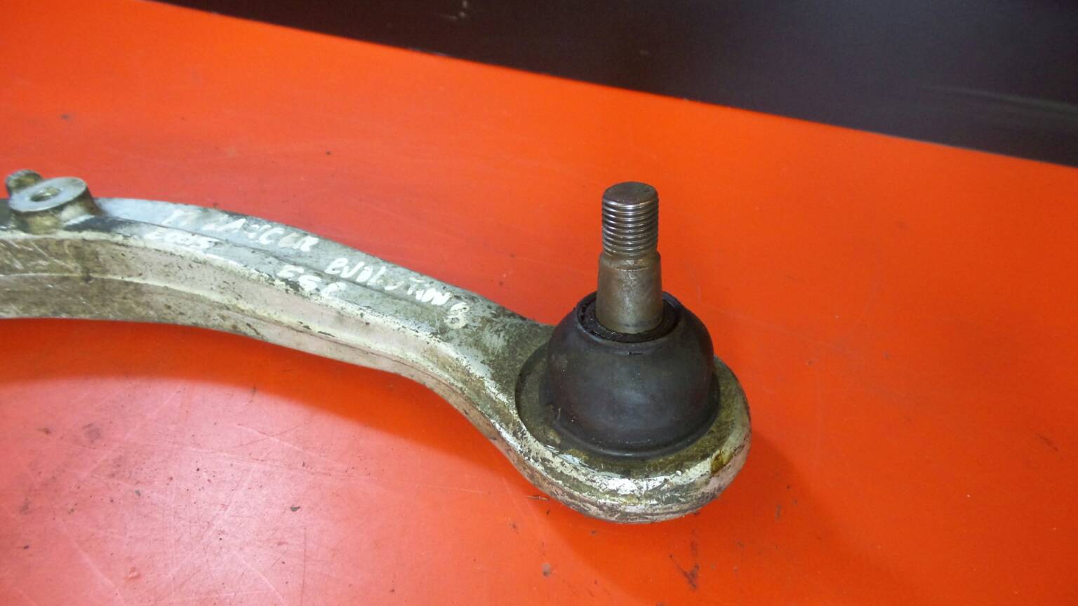 Bras de suspension Avant gauche MITSUBISHI Lancer VIII Sedan (CY_A, CZ_A) Imagem-1