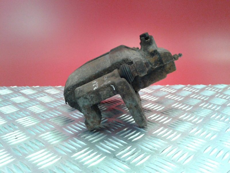 Étrier de frein arrière gauche MITSUBISHI Canter (FB7, FB8, FE7, FE8) VII Imagem-2