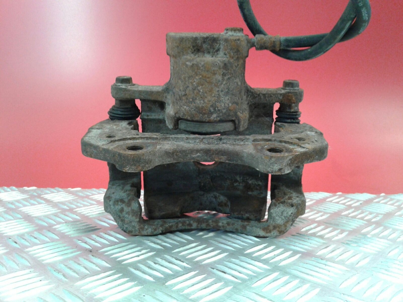 Étrier de frein arrière gauche MITSUBISHI Canter (FB7, FB8, FE7, FE8) VII Imagem-3