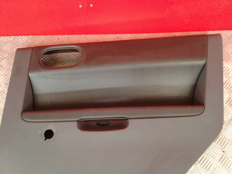 Panneau de porte arrière Droite MITSUBISHI Colt VI (Z3_A, Z2_A) Imagem-1