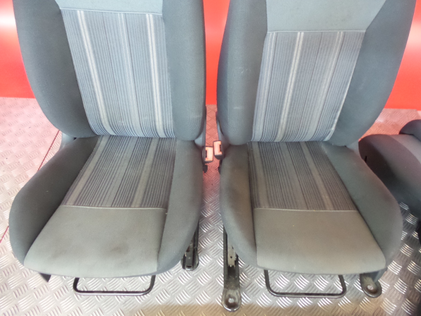 Conjunto de bancos FORD Fiesta VI (CB1, CCN) Imagem-1
