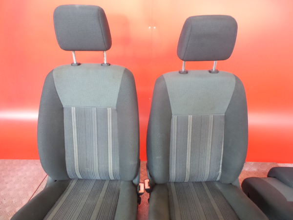 Conjunto de bancos FORD Fiesta VI (CB1, CCN) Imagem-2