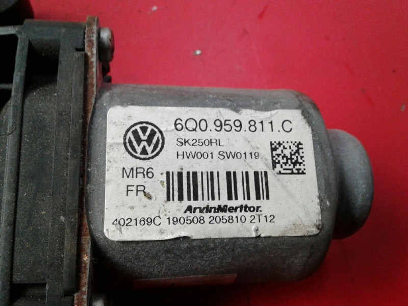 Motor vidro trás esquerdo SKODA Fabia I Break (6Y5) Imagem-2