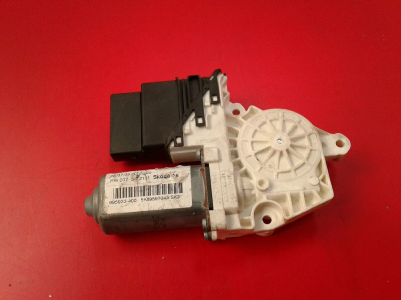 Motor vidro trás direito SKODA Octavia II Hatchback (1Z3) Imagem-1