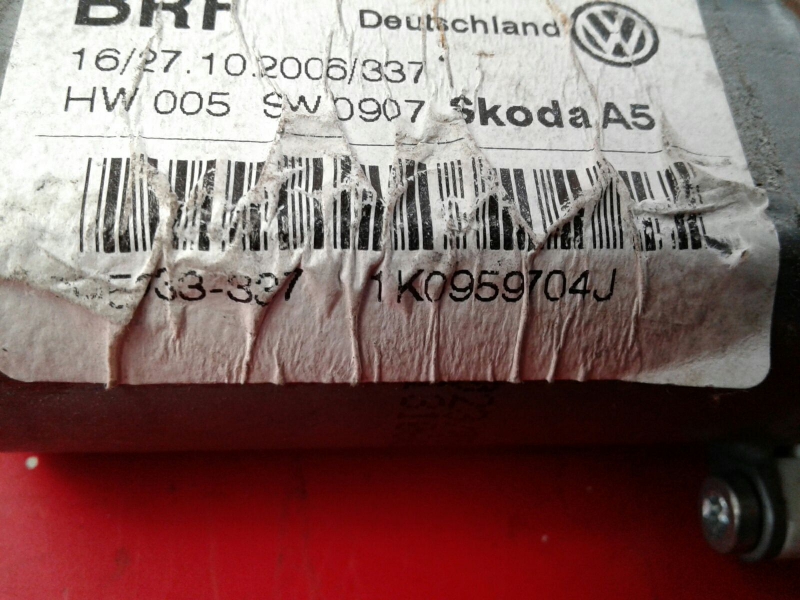 Motor vidro trás direito SKODA Octavia II Hatchback (1Z3) Imagem-1