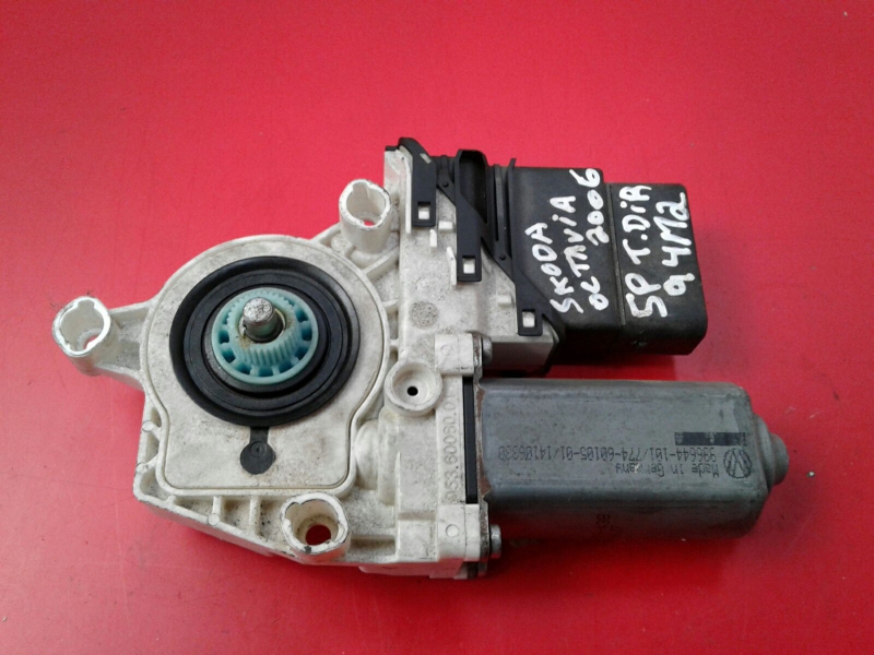 Motor vidro trás direito SKODA Octavia II Hatchback (1Z3) Imagem-2