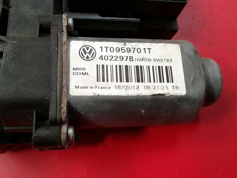 Motor vidro frente esquerdo SKODA Octavia II Hatchback (1Z3) Imagem-2