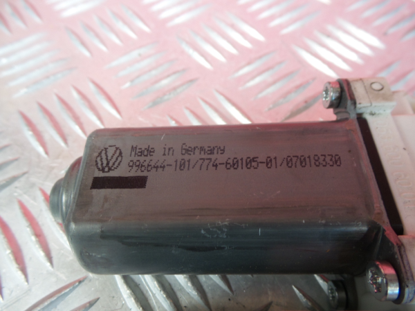 Motor Elevalunas Trasero Derecho VOLKSWAGEN Touran (1T) Imagem-3