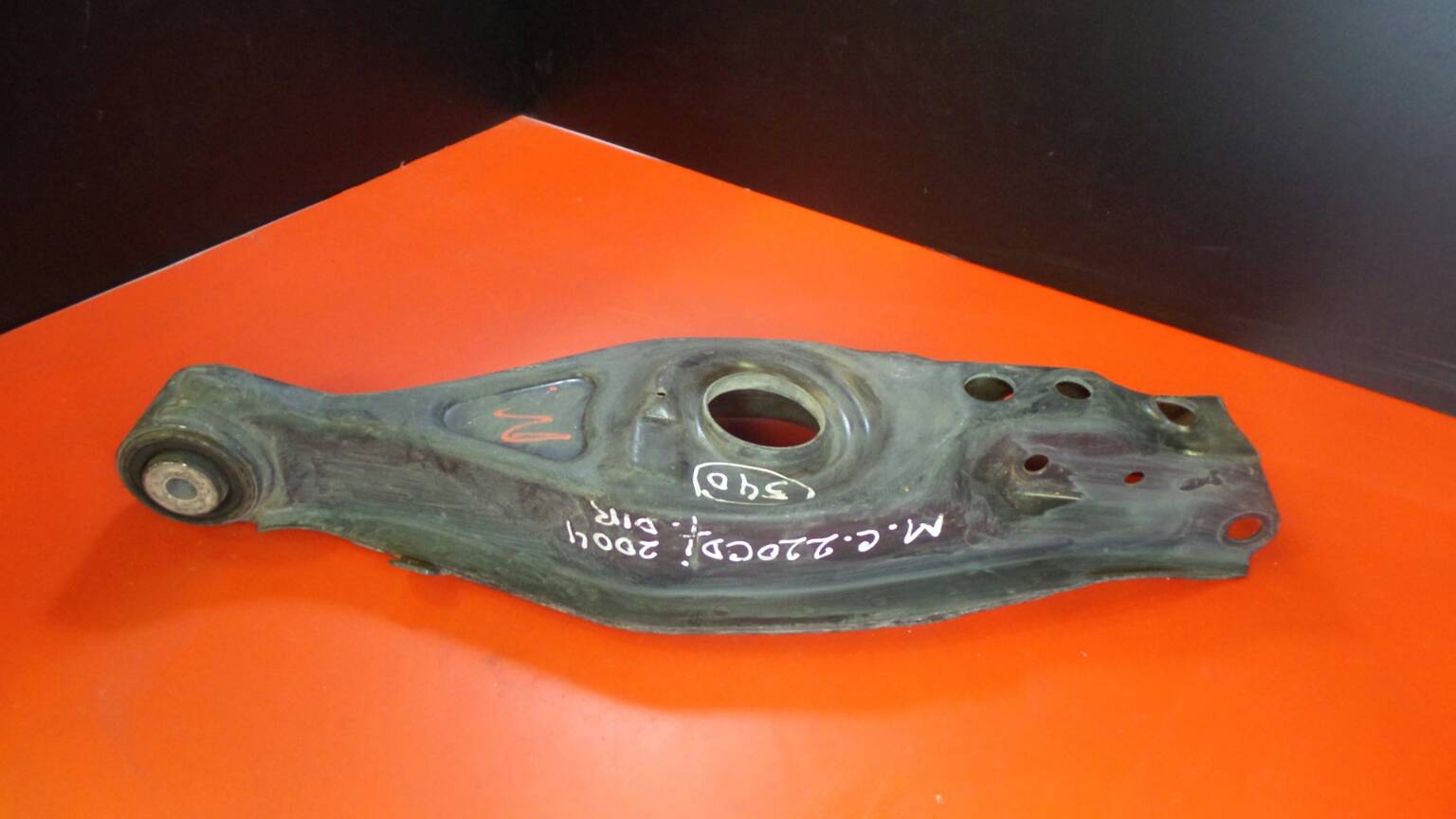 Bras de suspension arrière Droite MERCEDES-BENZ Classe C (W204)