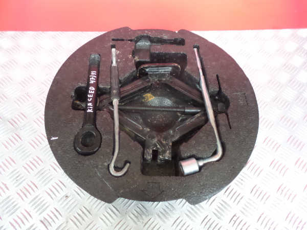 Conjunto / kit Ferramenta KIA Ceed (ED)
