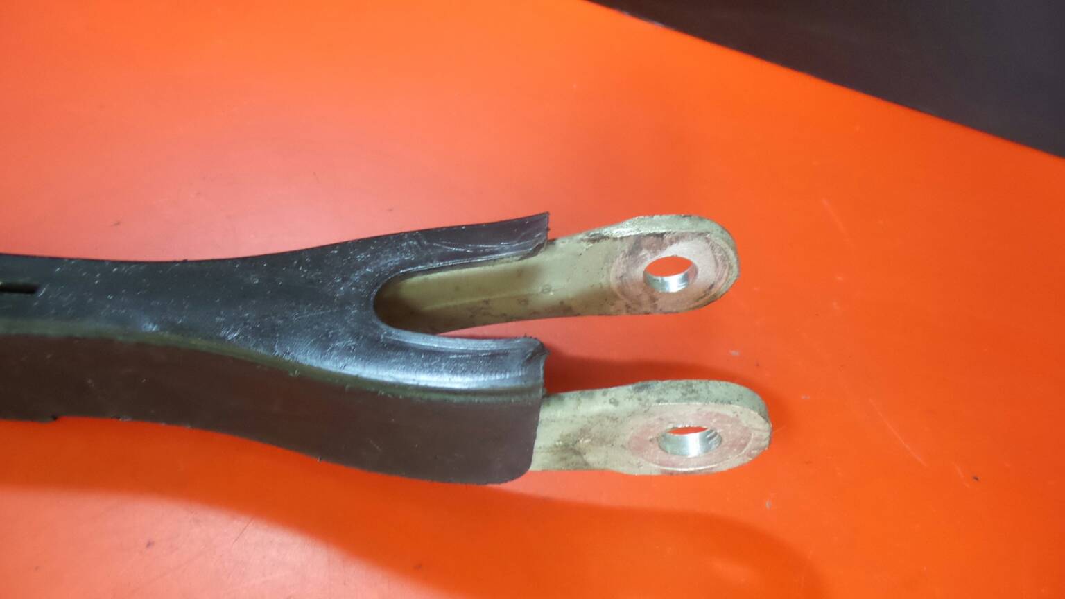 Bras de suspension arrière Droite MERCEDES-BENZ Classe C (W204) Imagem-1