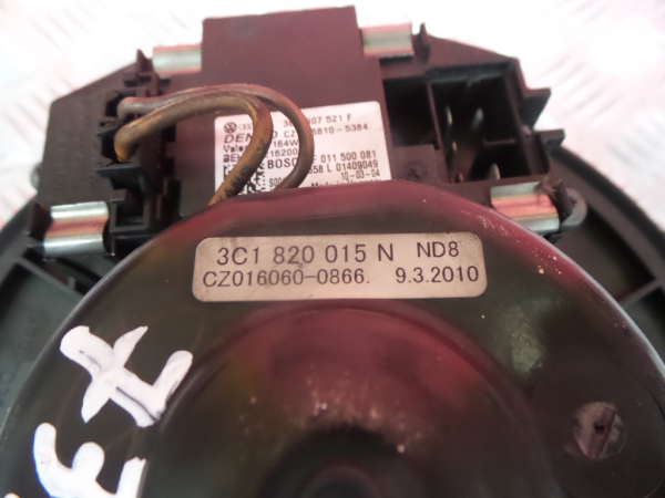 Motor de calefacción SKODA Superb II Hatchback (3T4) Imagem-3