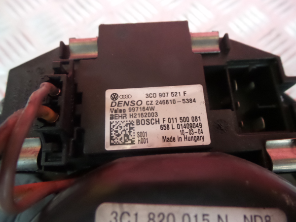 Motor de calefacción SKODA Superb II Hatchback (3T4) Imagem-4