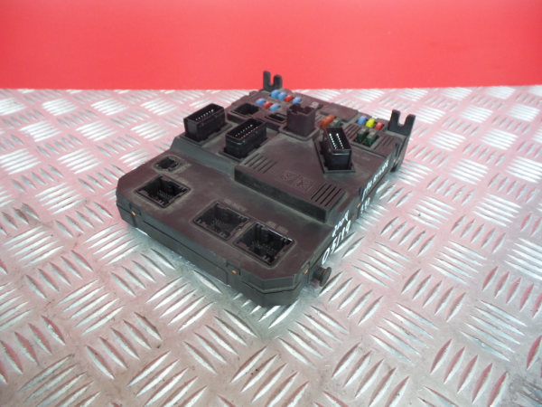 Fuse box / SAM / BSI PEUGEOT Partner Chassis Imagem-0