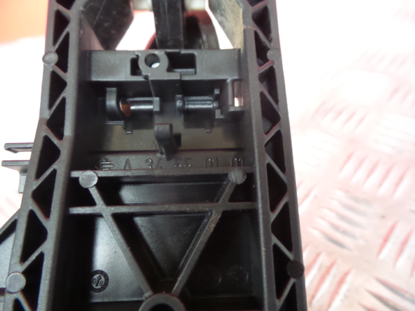 Türgriff vorne links MERCEDES-BENZ Classe C (W204) Imagem-7