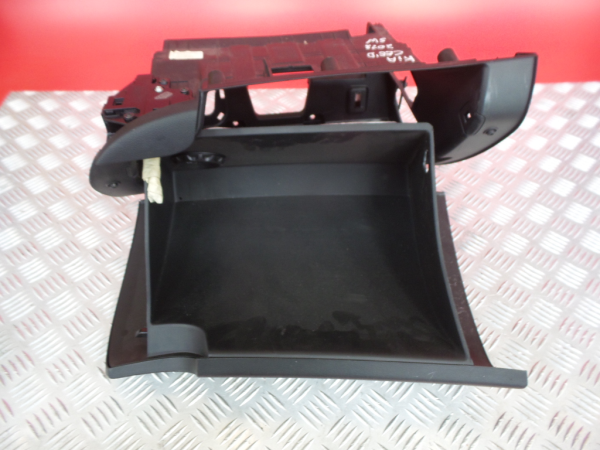 Guantera KIA Ceed SW (ED) Imagem-3